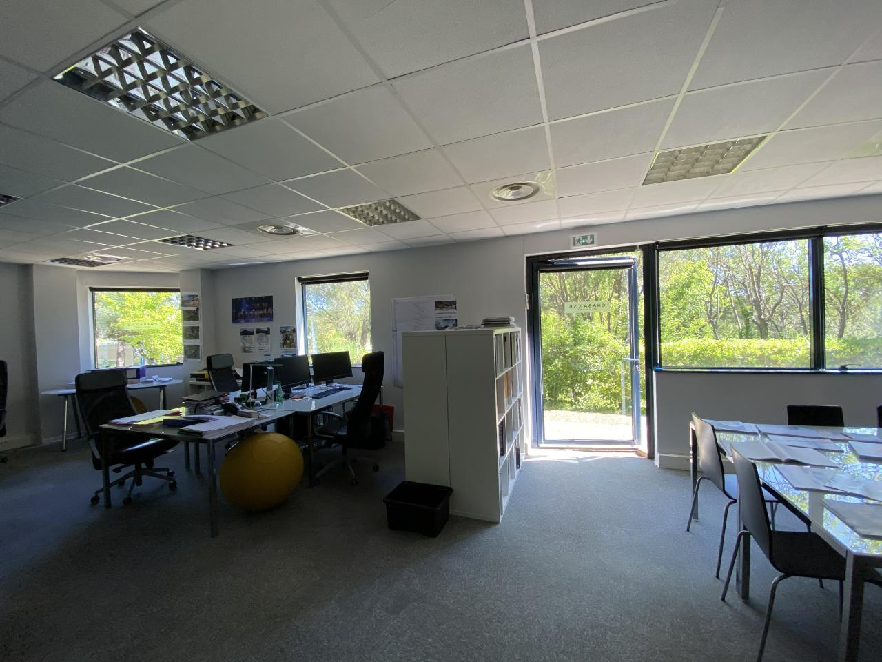 Bureau Aix-en-Provence 380m² Location bureau Aix-en-Provence Bouches-du-Rhône OLBUR2115148 2